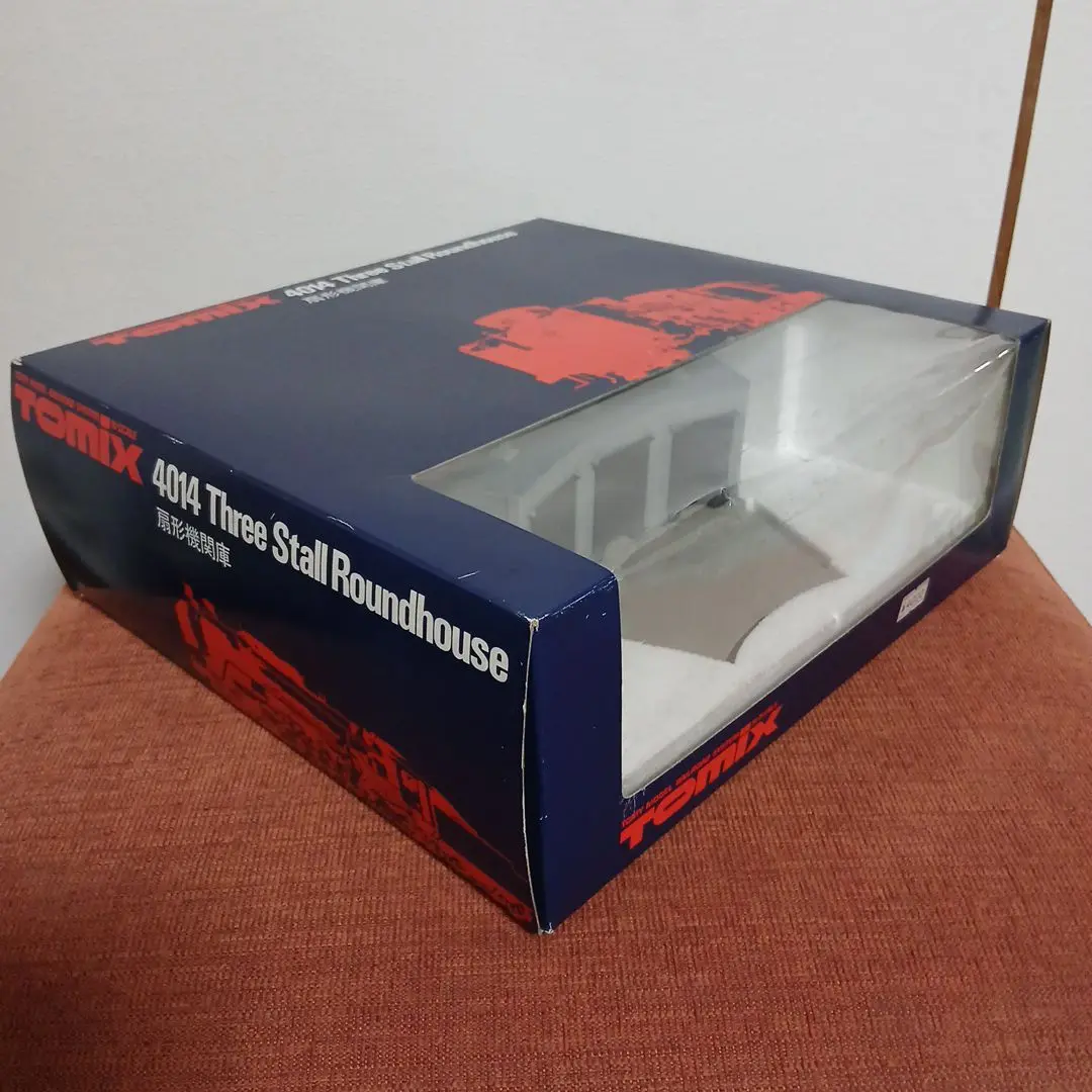 【未使用品】TOMIX 4014 扇形機関庫 TOMIX 4014 扇形機関庫 ストラクチャー 鉄道模型 トミックス N