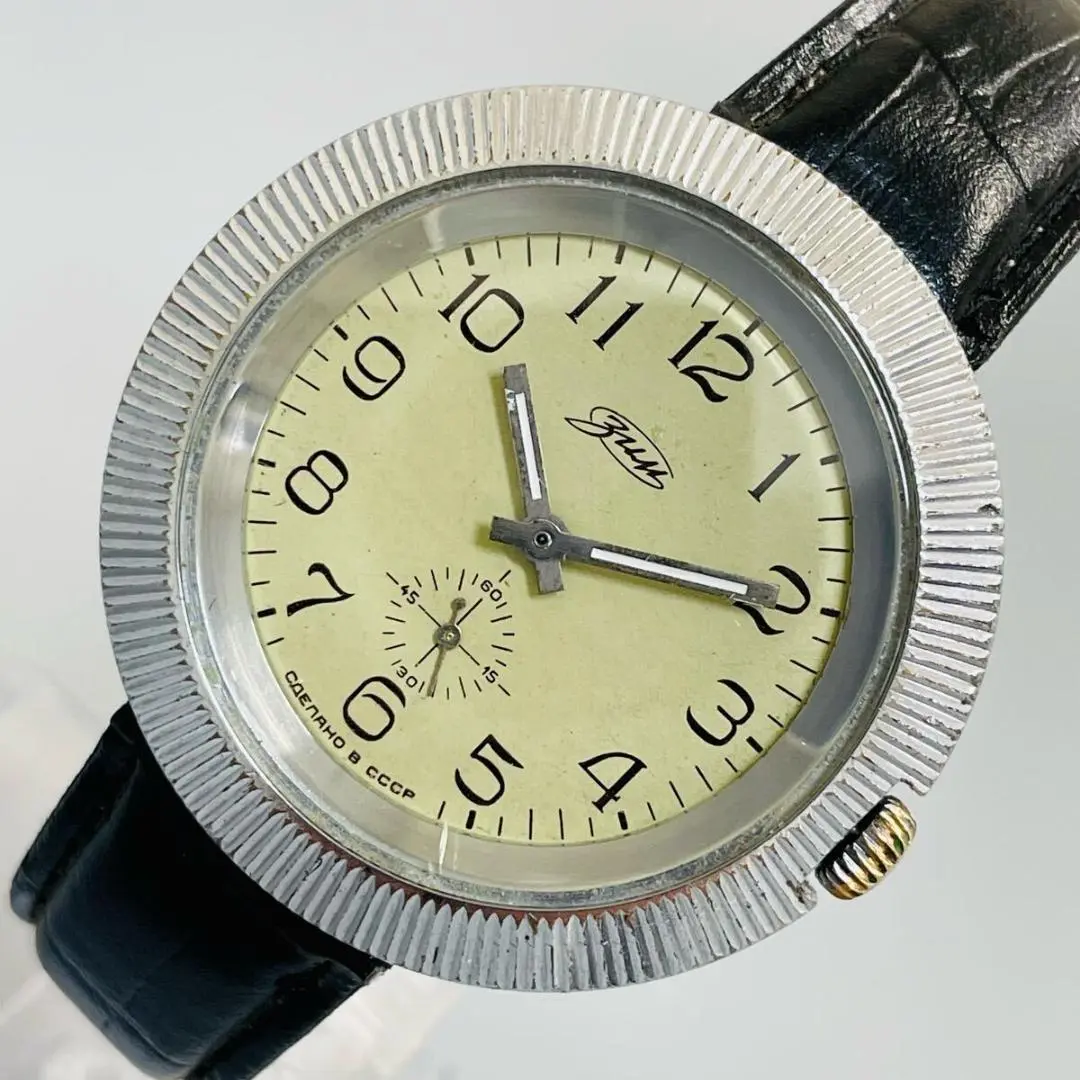 手巻き 旧ソ連 Pobeda ポベダ スモールセコンド ロシア cccp 手巻き 旧ソ連 Pobeda ポベダ スモールセコンド ロシア cccp