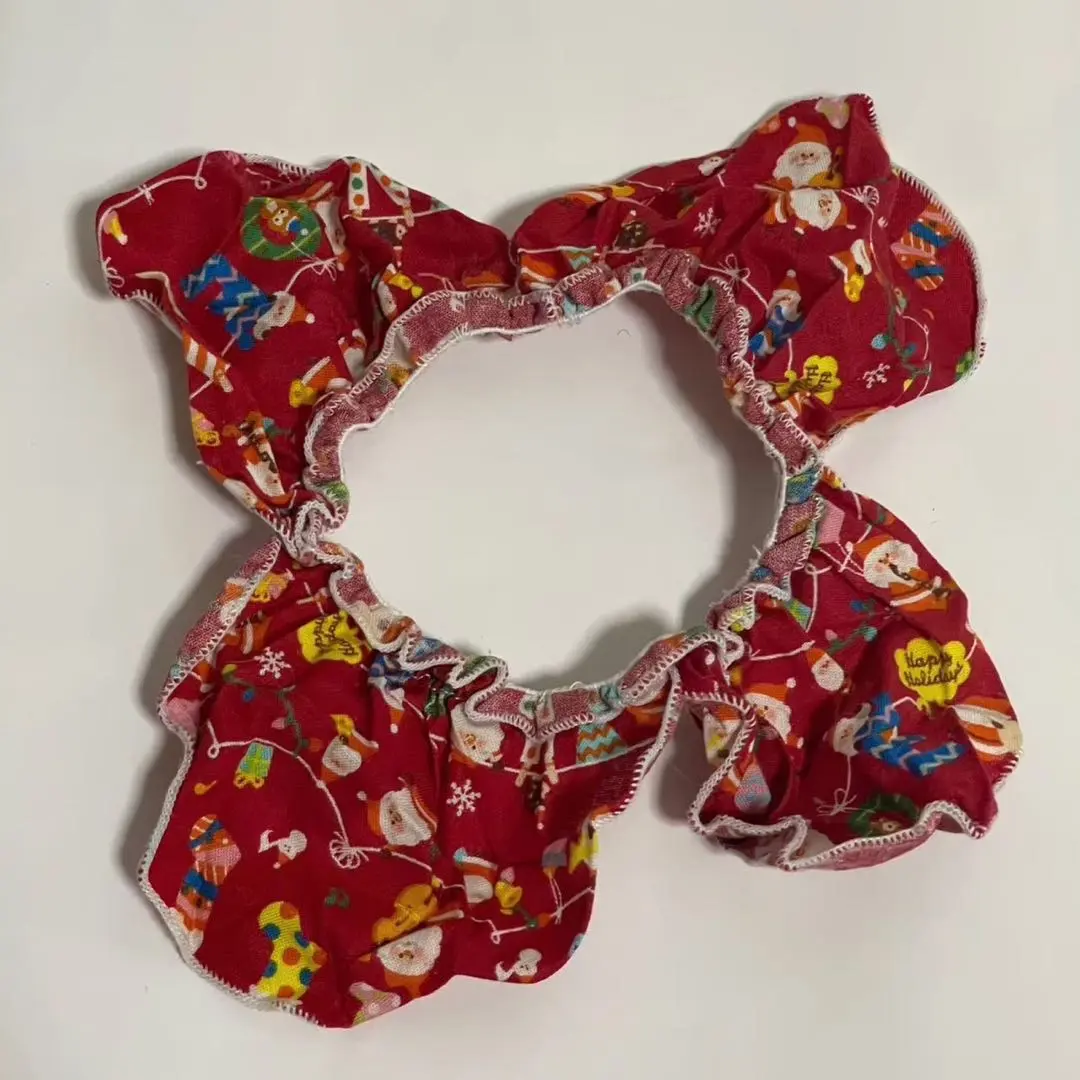 Thumbnail of Red frilly pet Santa pattern