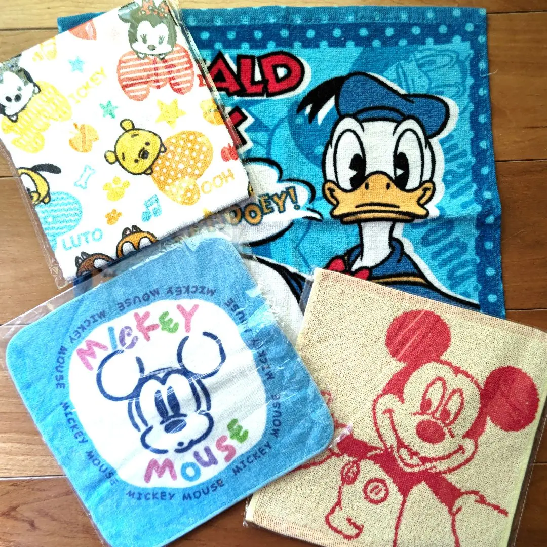 Thumbnail of New Mickey & Donald Hand Towels 4-Piece Set Disney Tsum Tsum