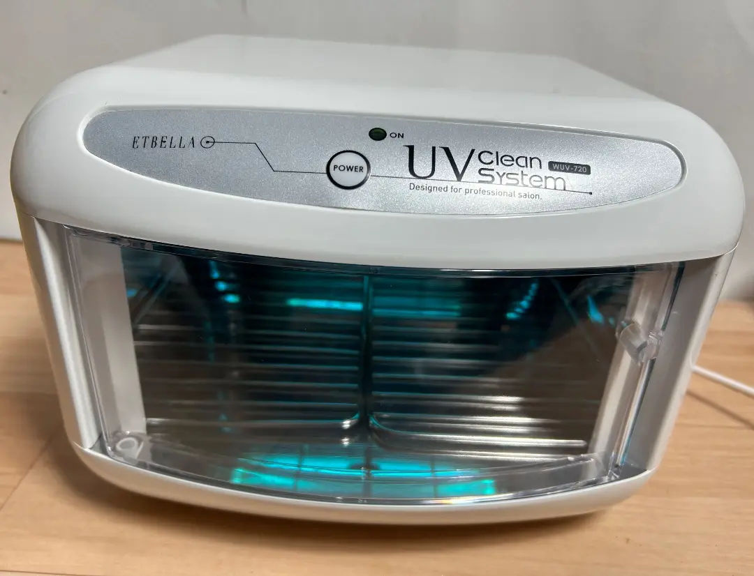エトゥベラUVクリーンシステム　紫外線消毒器　WIV-720 エトゥベラ＞ UV クリーンシステム WUV-720 幅26cm×奥行23.8cm