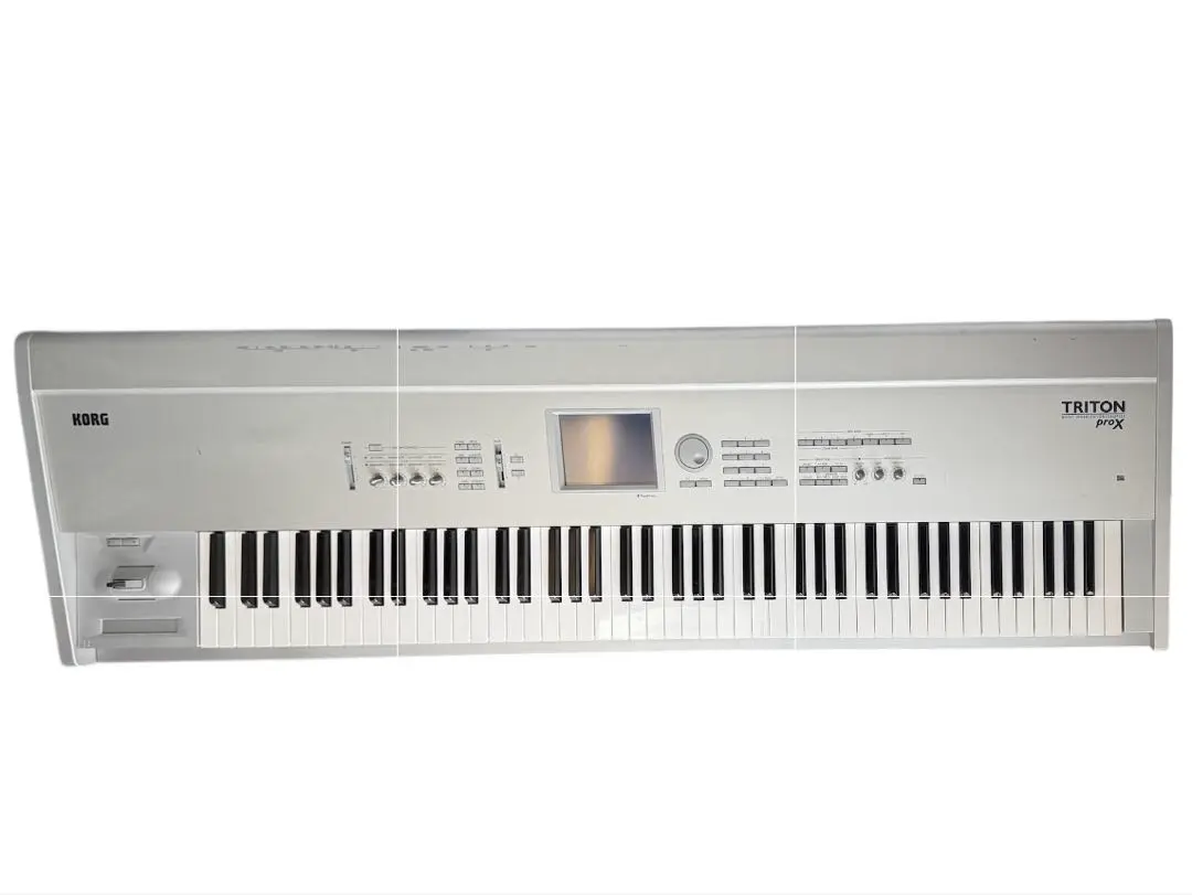 KORG TRITON シンセサイザー 88鍵盤 シルバー KORG TRITON LE 88鍵盤 シンセサイザー