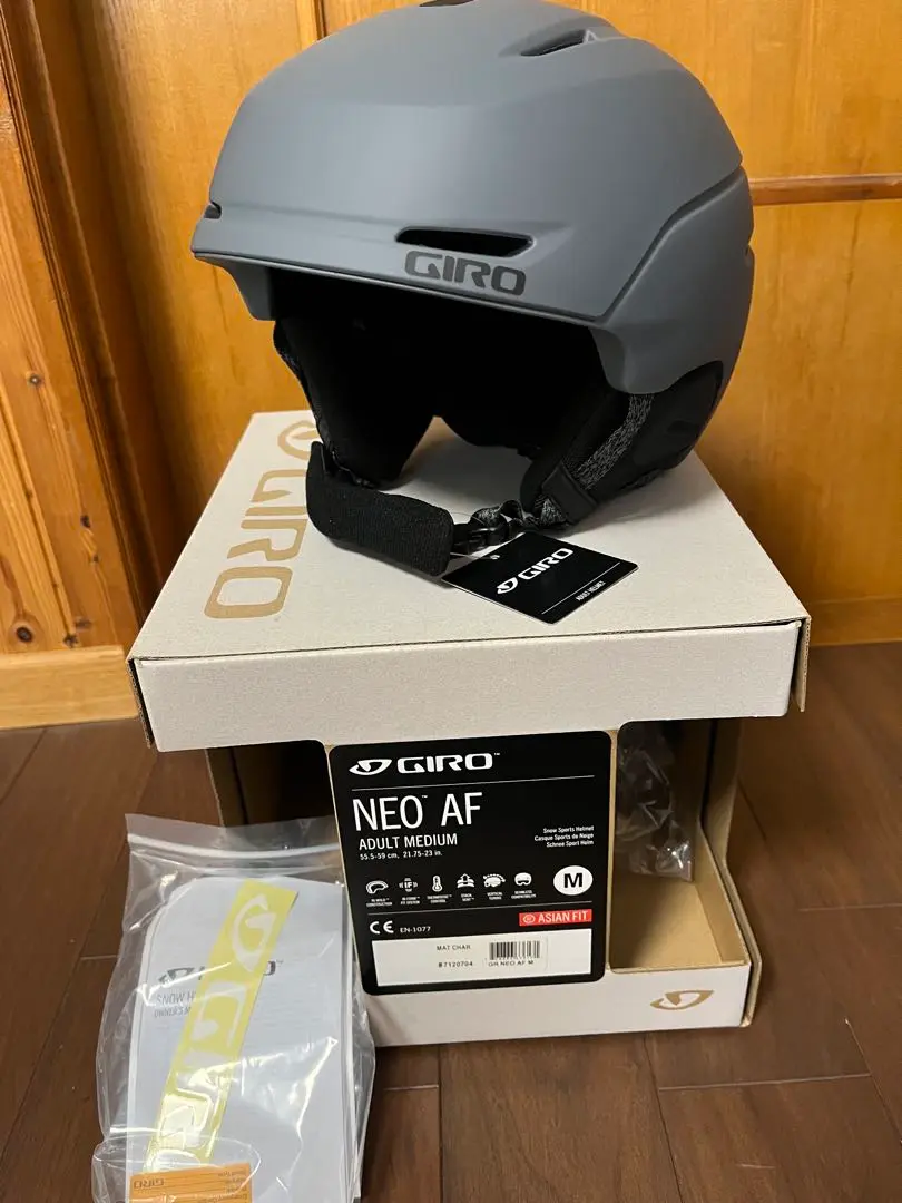 ★USED★GIRO NEO AF＋ノアム新品ゴーグルセットお買い得！！！ ☆USED☆GIRO NEO AF＋ノアム新品ゴーグルセットお買い得