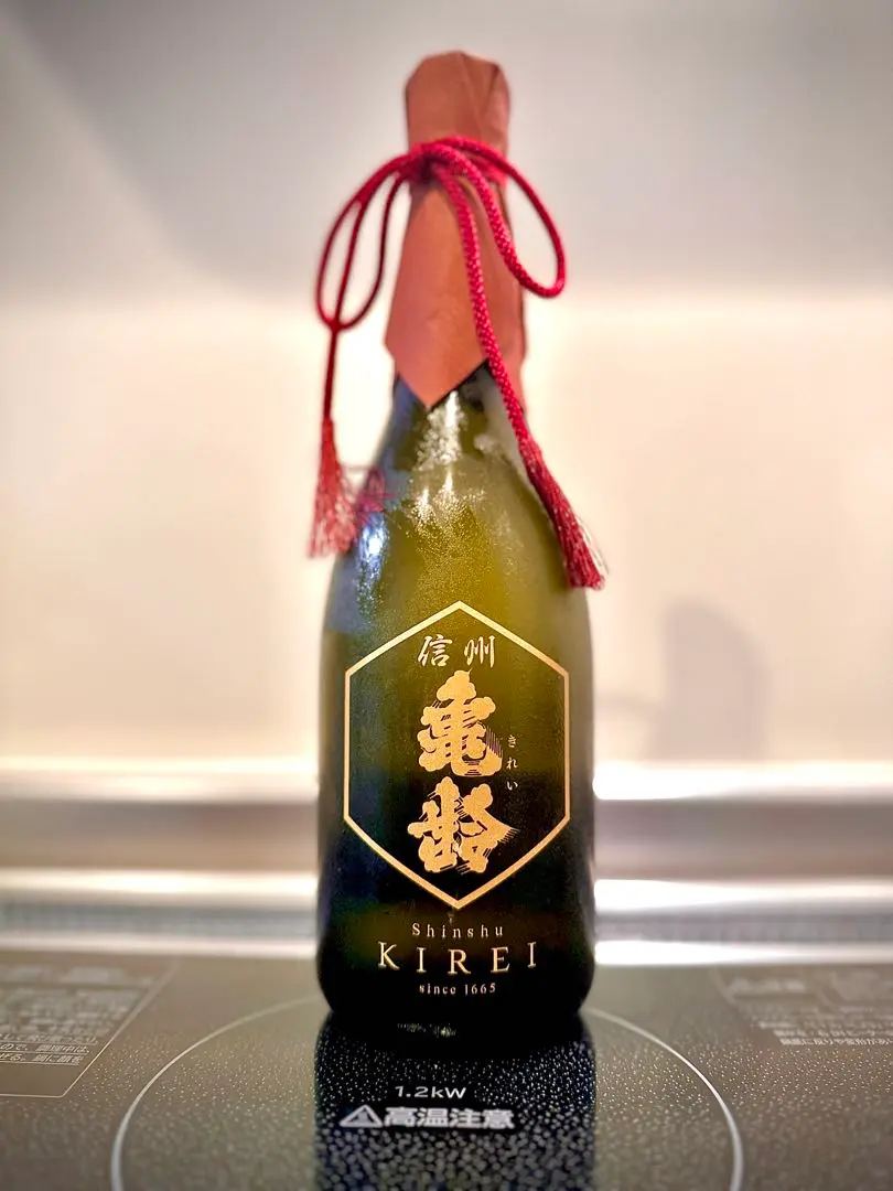 信州亀齢　ヘキサゴン　プレミアムゴールド　セット 信州亀齢 ヘキサゴン | Sakenomy - 日本酒を知り、日本を知る