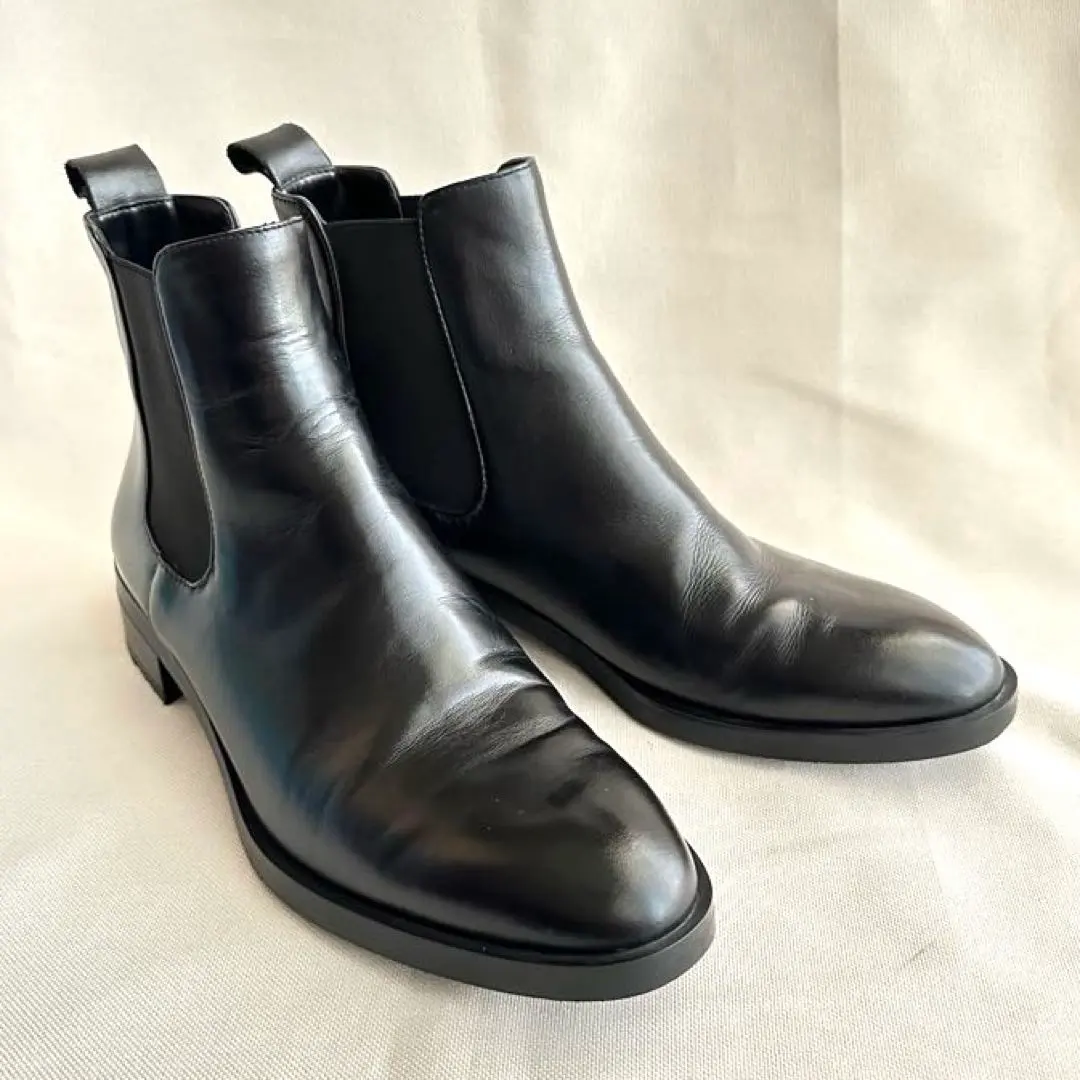 Thumbnail of ✨Excellent Condition✨ ZARA Black Side-Gore Boots Leather Black 25.5