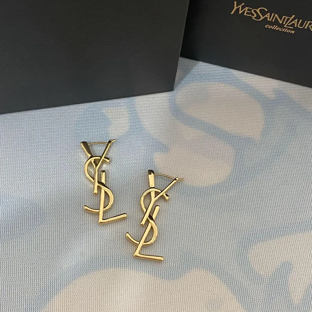人気 ロゴ SAINT LAURENT ピアス YSL 両耳用 ピアス☆ゴールド Saint Laurent オピウム YSL ピアス ゴールド/シルバー (Saint