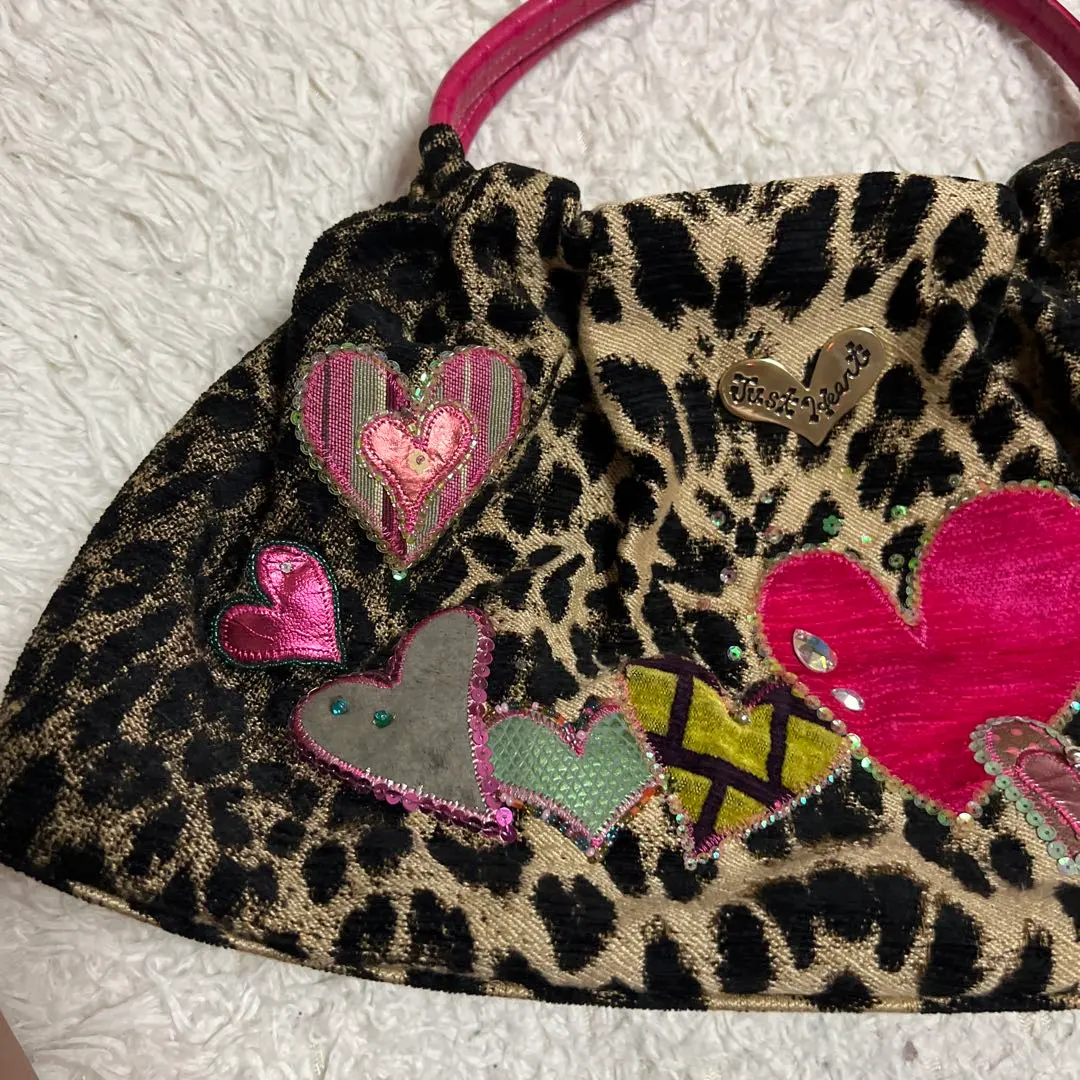 Think Bee! 豹紋心形刺繡手提包 的縮圖