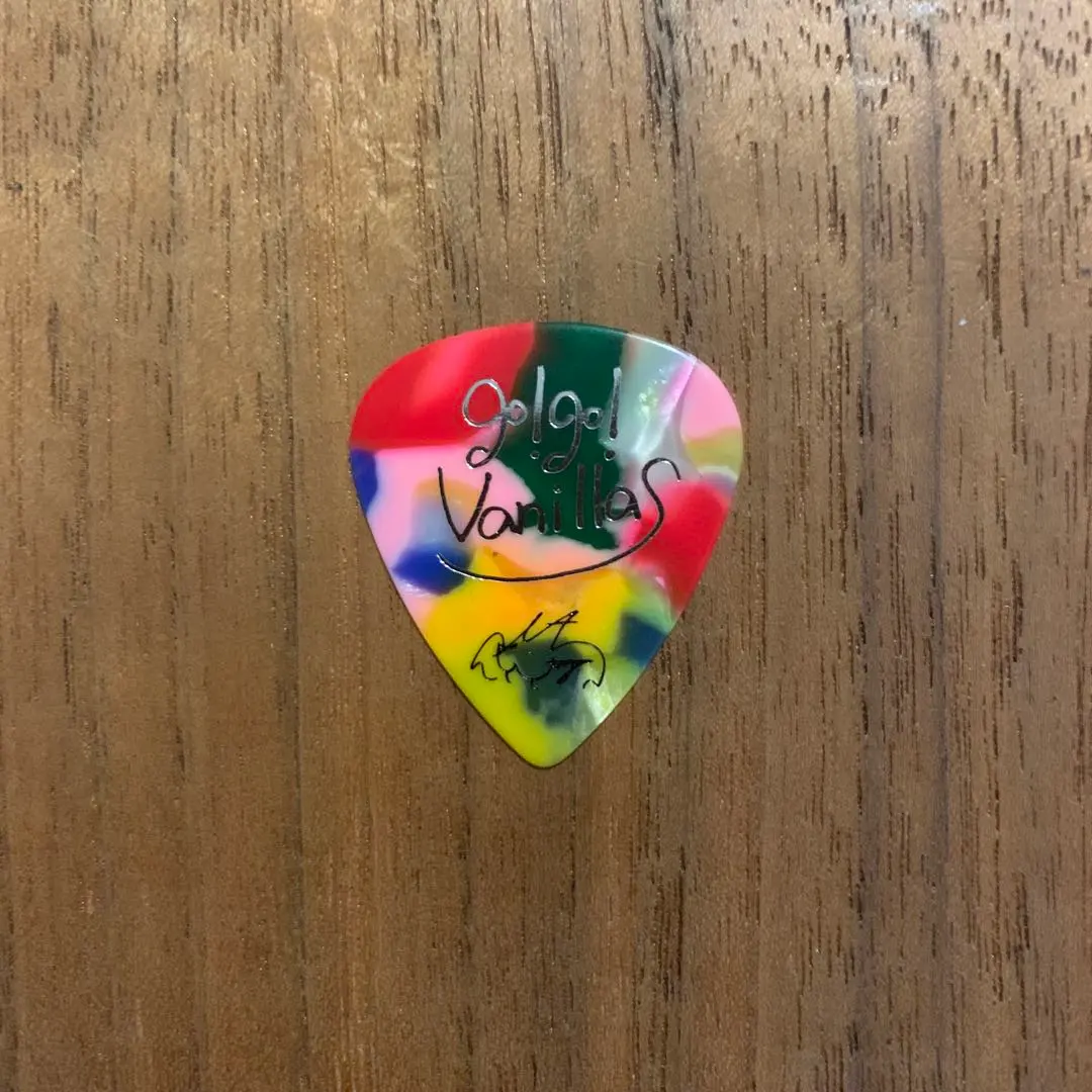 Thumbnail of go!go!vanillas Pick (guitar pick)