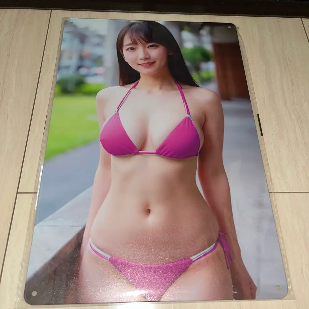 Ｔ*Ｏ様 10万相当吉岡里帆 水着B.L.T直筆サインシリアルナンバー入パネル1 吉岡里帆「B.L.T.」直筆サイン入り写真パネル 買取 | 女性