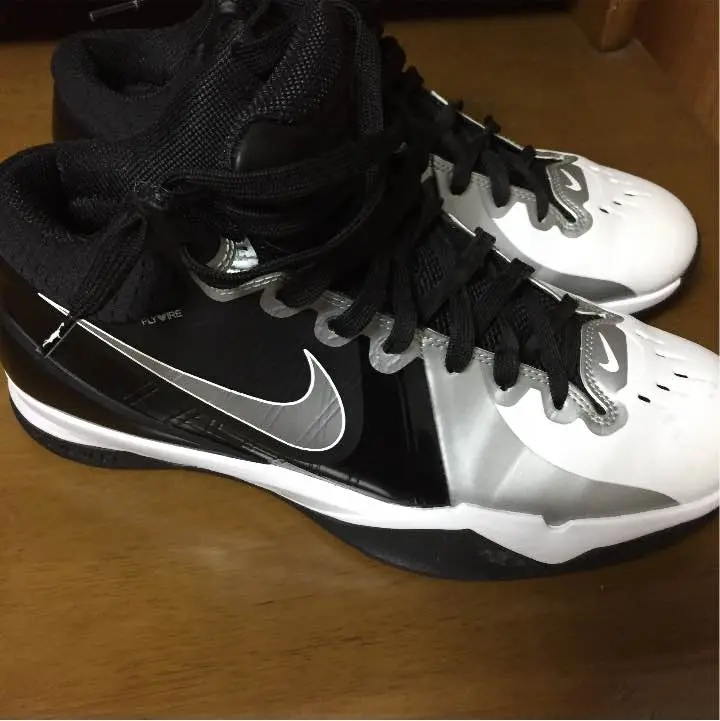 最終値下げ！Nike ハイカットスニーカー AIR ZOOM BRAVE V 2025年最新】nike air zoom braveの人気アイテム - メルカリ