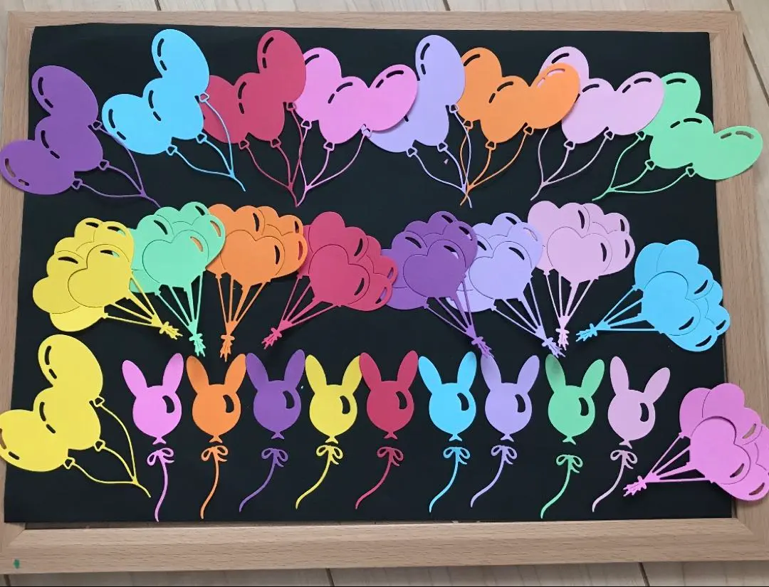 Thumbnail of Craft Punch Die-Cut Balloon Set ❶