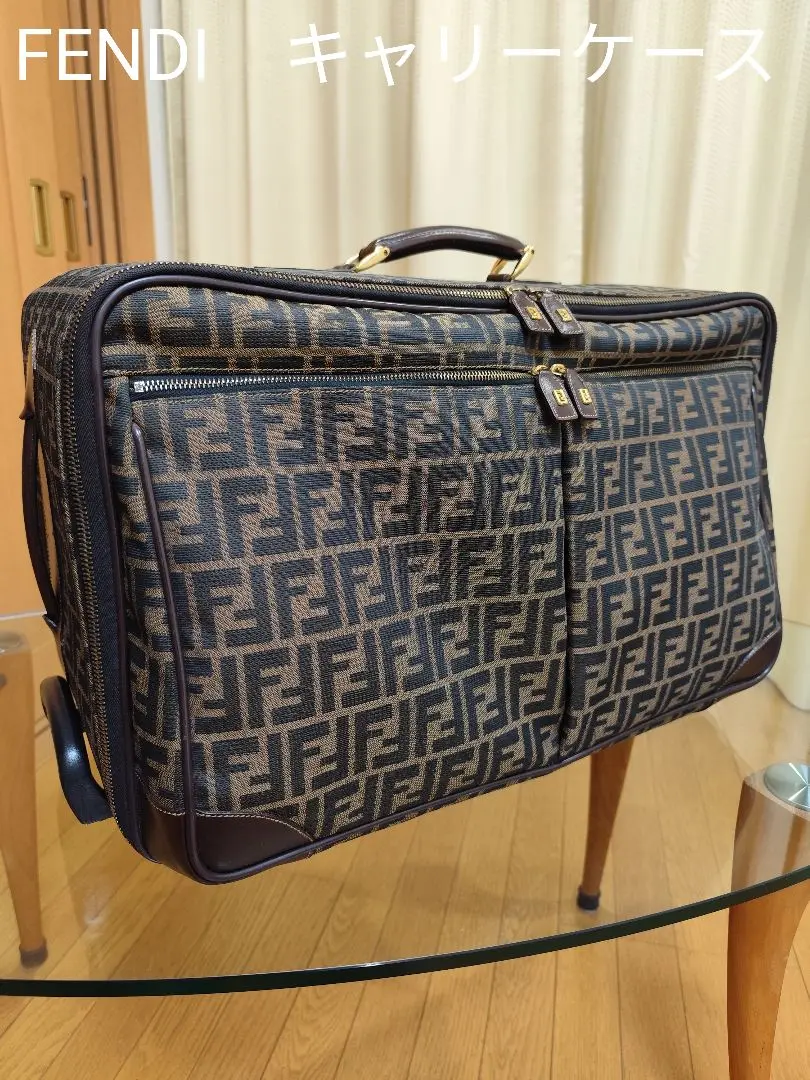 FENDI　フェンディ　キャリーバッグ　キャリーケース　ズッカ柄　総柄　ブラック 2025年最新】Fendi レディース キャリーケースの人気アイテム