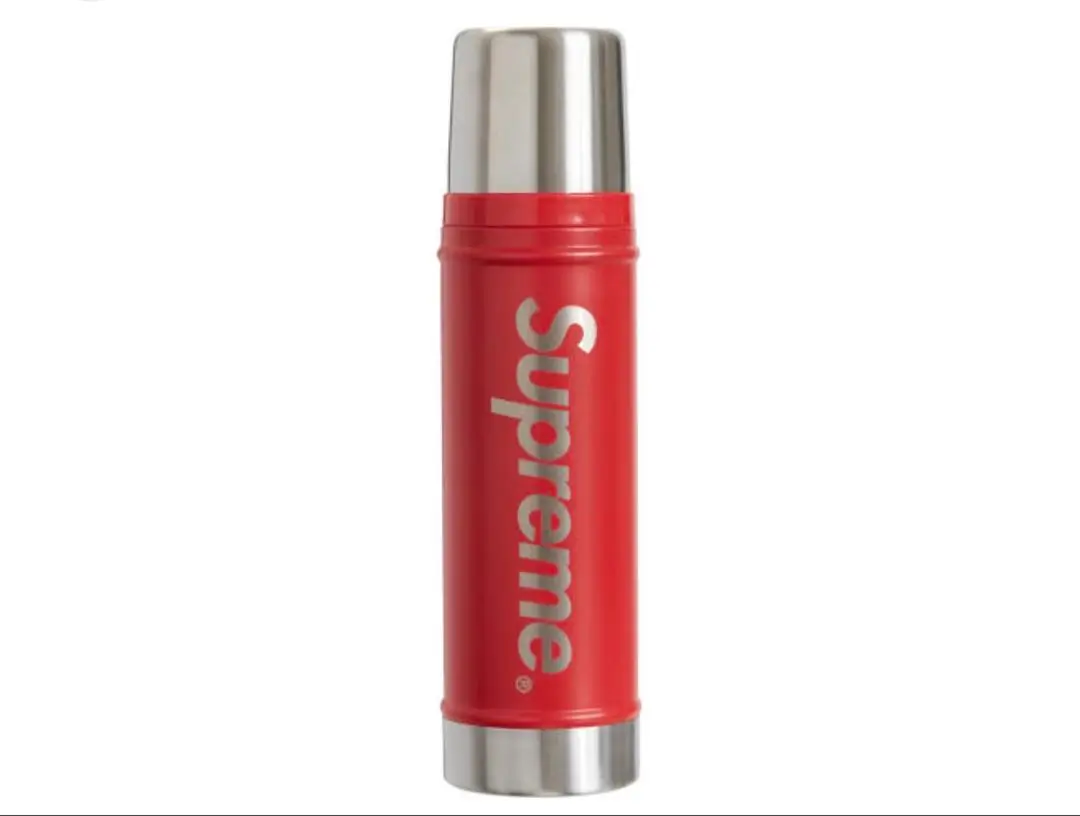 Supreme Stanley 20oz ボトル 赤 新品未使用品 水筒 Supreme STANLEY Classic Bottle 20oz シュプリーム スタンリー