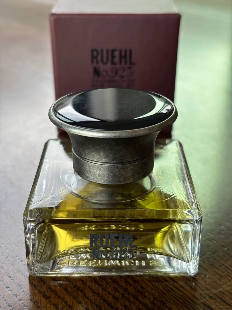RUEHL No.925の香水100mlです。 2025年最新】ruehl no.925 香水の人気アイテム - メルカリ