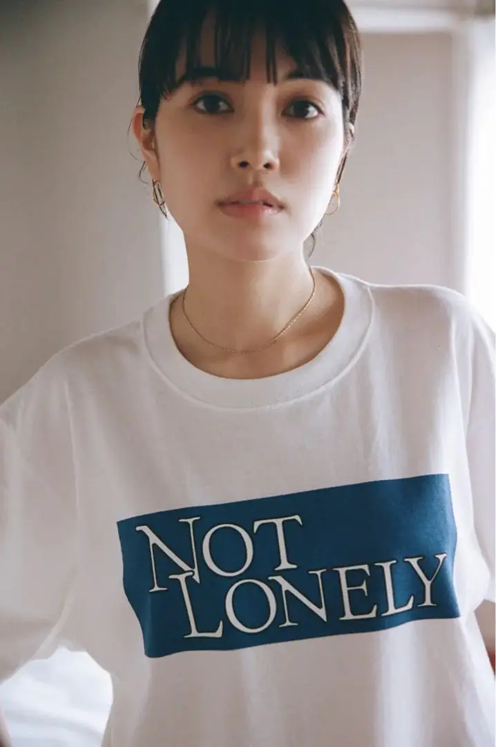 Not Lonely スウェット　垣内彩未 完売品 2025年最新】notlonelyの人気アイテム - メルカリ