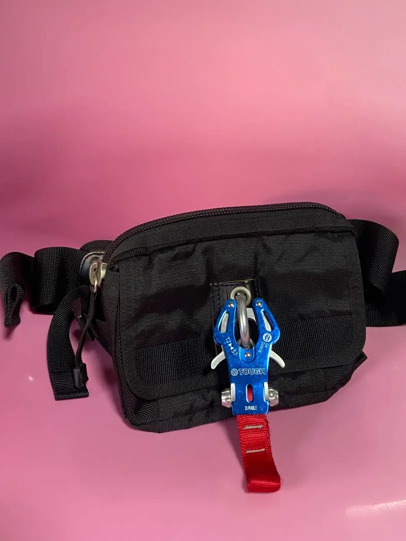 美品　tough タフ、ウエストバッグ Yahoo!オークション -「tough バッグ」(ウエストバッグ) (メンズ