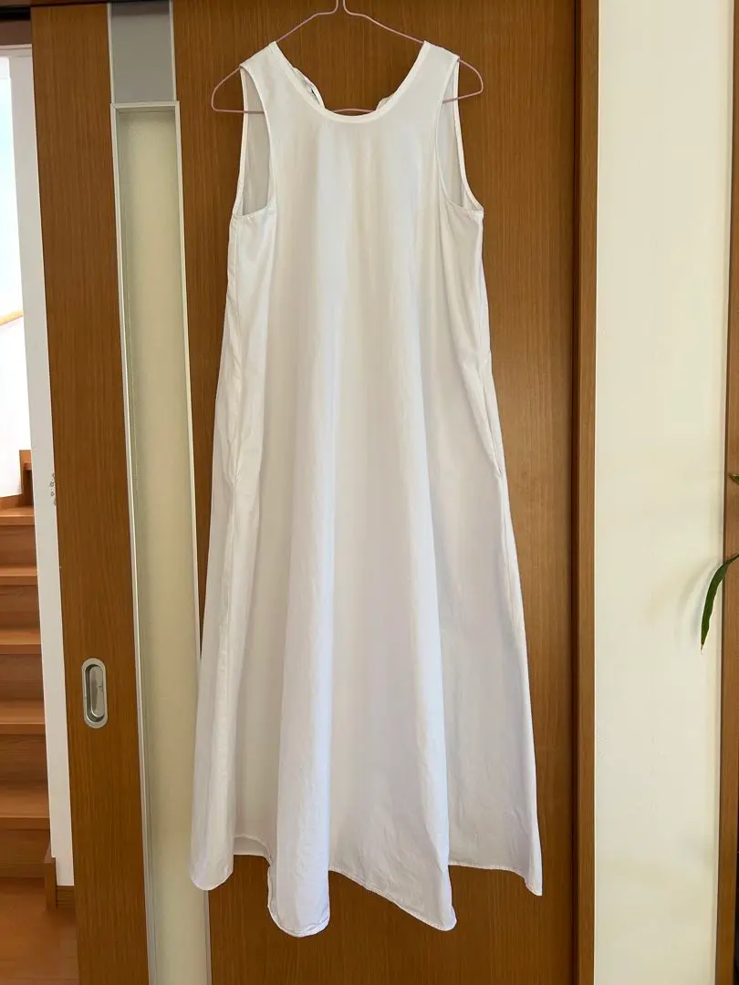 ZARA 白色 無袖 長洋裝 的縮圖