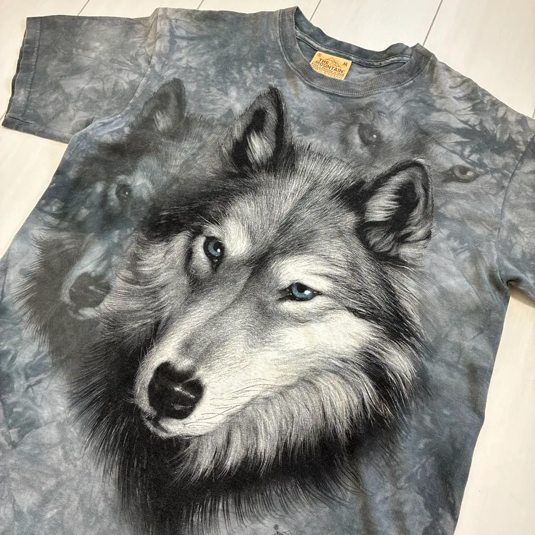 Thumbnail of Vintage Used Clothing! 2002 Made in USA THE MOUNTAIN Wolf T-shirt