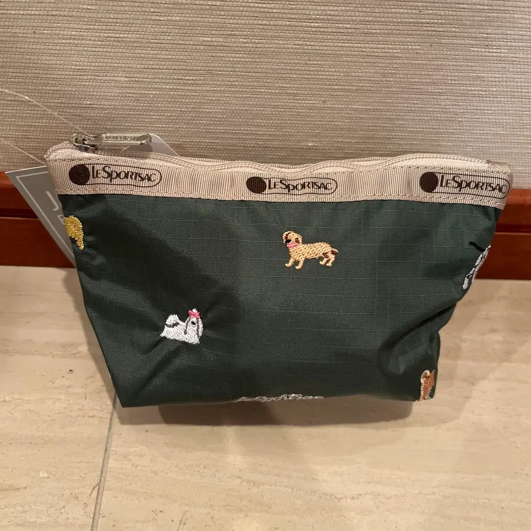 新品未使用・LESPORTSAC・ドッグ刺繍シリーズ・リュックサック 新品未使用・LESPORTSAC・ドッグ刺繍シリーズ・リュックサック