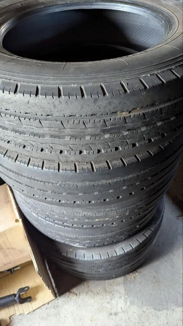 リエダンロップスタッドLT03M 205/70R17.5 LT中古6本 2025年最新】Yahoo!オークション -205 70 17.5 6本の中古品