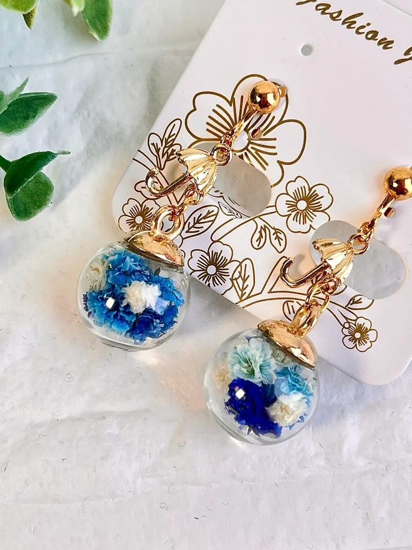 Thumbnail of Hardware Change Available ◎ Genuine Baby's Breath | Umbrella Motif and Clear Dome Earrings/Piercings