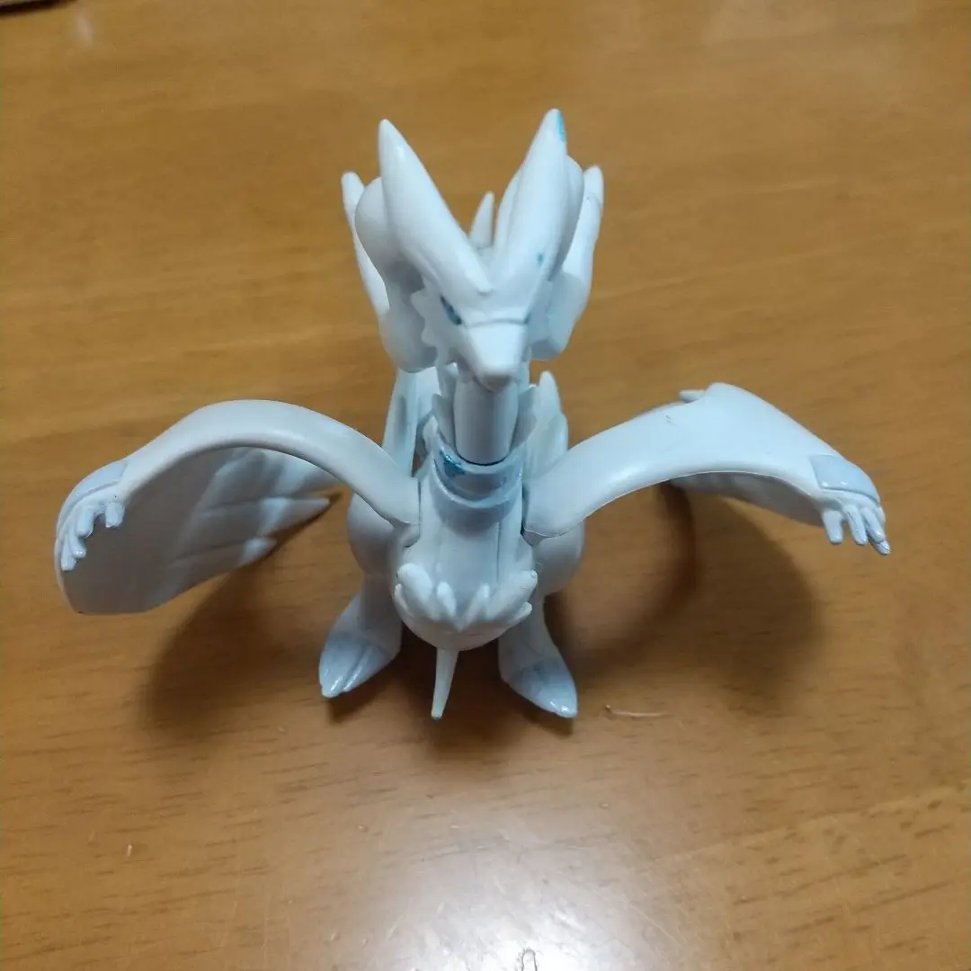 ポケモンスケールワールド　レシラム フィギュア ホワイト ポケモンスケールワールド レシラム フィギュア ホワイト - メルカリ