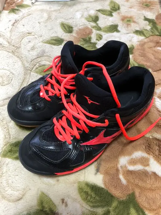 MIZUNO ミズノ　ウエーブファングXT3 バドミントンシューズ　未使用品 MIZUNO ミズノ ウエーブファングXT3 バドミントン 男女兼用