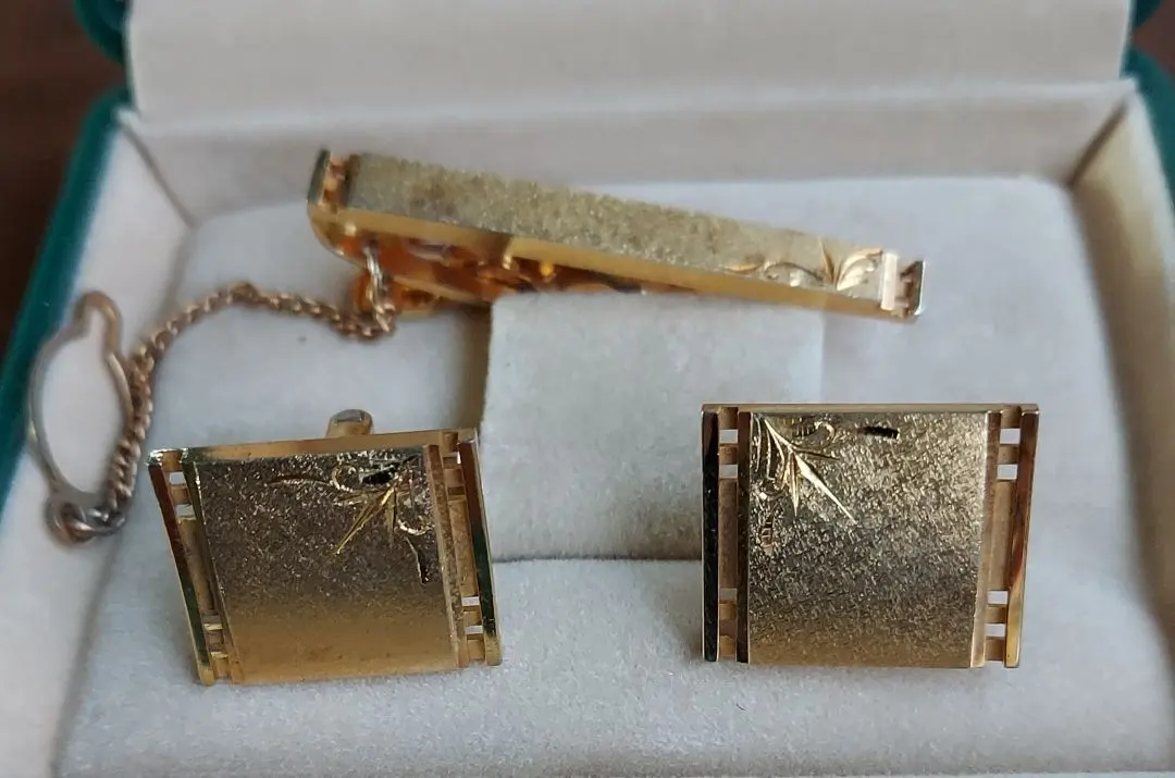 金色、銀色 領帶夾 袖扣 套裝販售 的縮圖