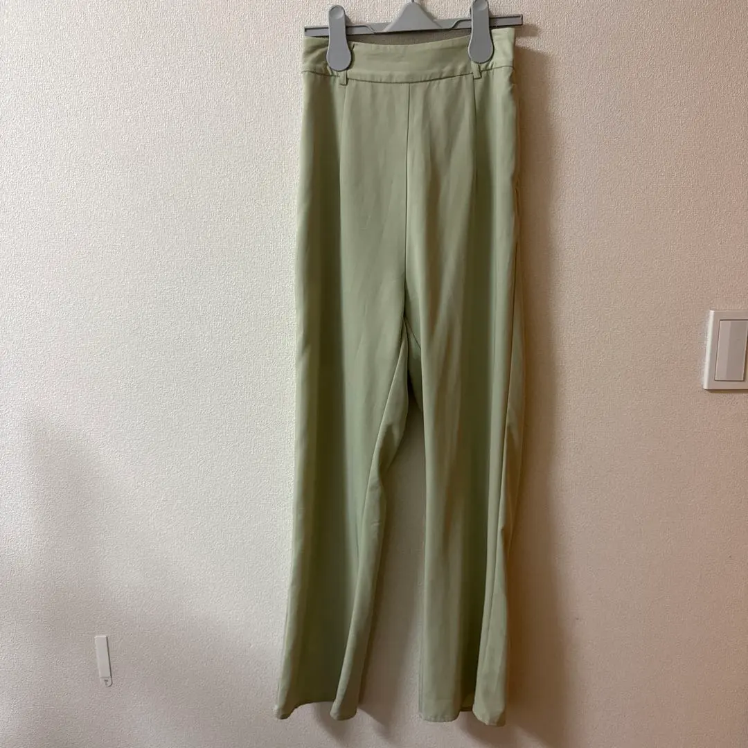 Thumbnail of Chico light green slacks