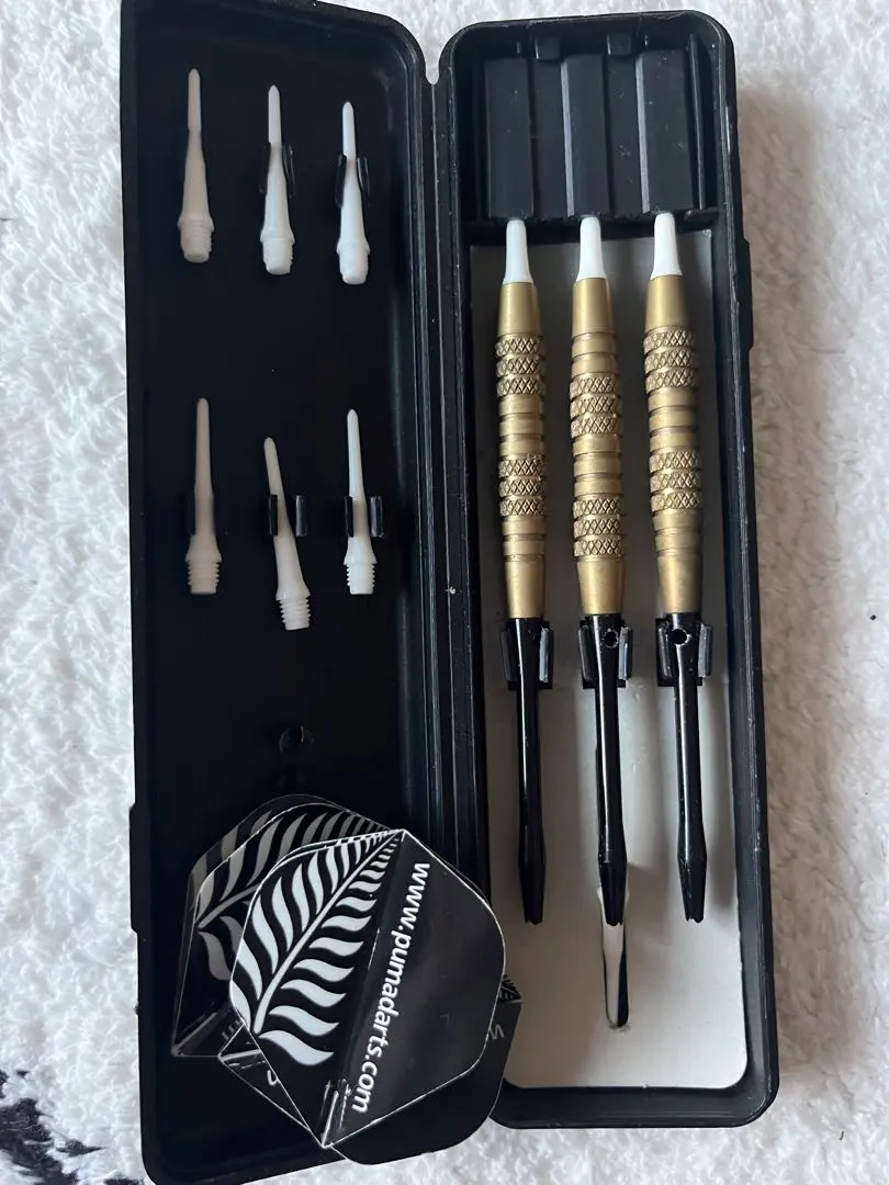 Thumbnail of HARROWS dart set, used a few times