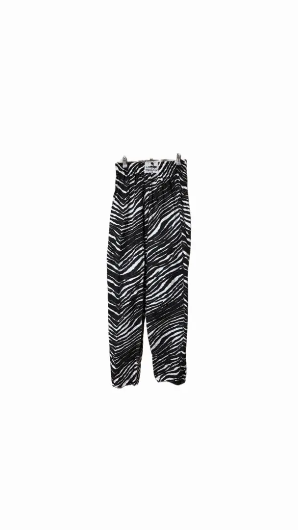 ZUBAZ ストライプ柄スポーツパンツ Sサイズ　俺の家の話　長瀬智也 2025年最新】ZUBAZ パンツの人気アイテム - メルカリ