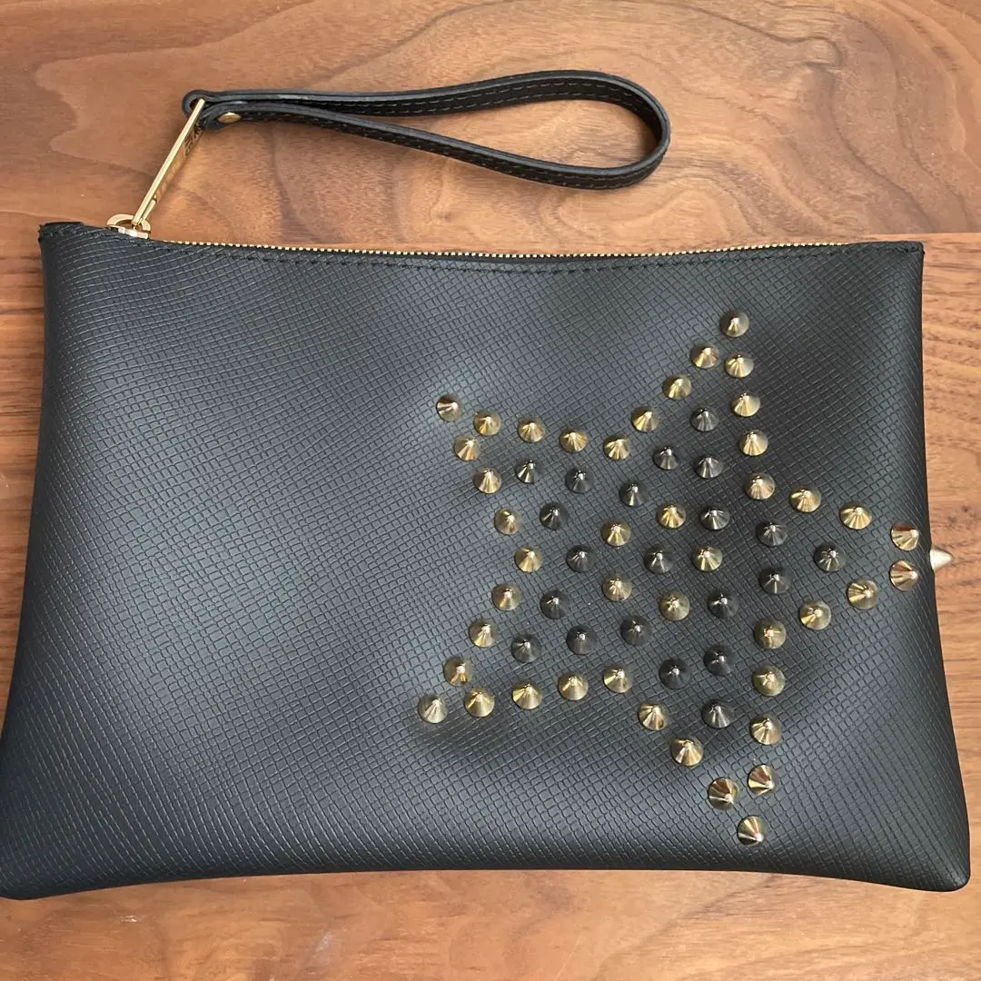 新品ジャンニキャリーニGUMクラッチバック GIANNI CHIARINI - 美品 ジャンニキャリーニ GUM フリンジ