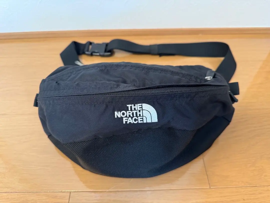 Thumbnail of THE NORTH FACE Black Shoulder Bag