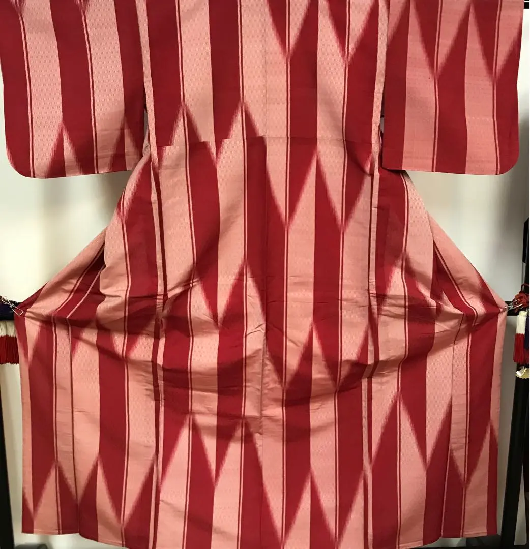 Thumbnail of Antique Single Layer Kimono with Textured Weave, Yabane (Arrow Feather) Pattern, Retro