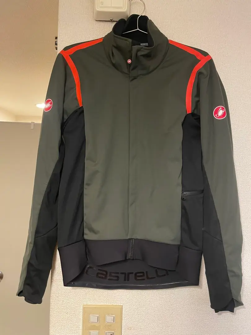 castelli Alpha RoS 防風透湿ジャケット 女性Mサイズ 中古美品 メンズサイクリングジャケット サイクリング メンズ ALPHA