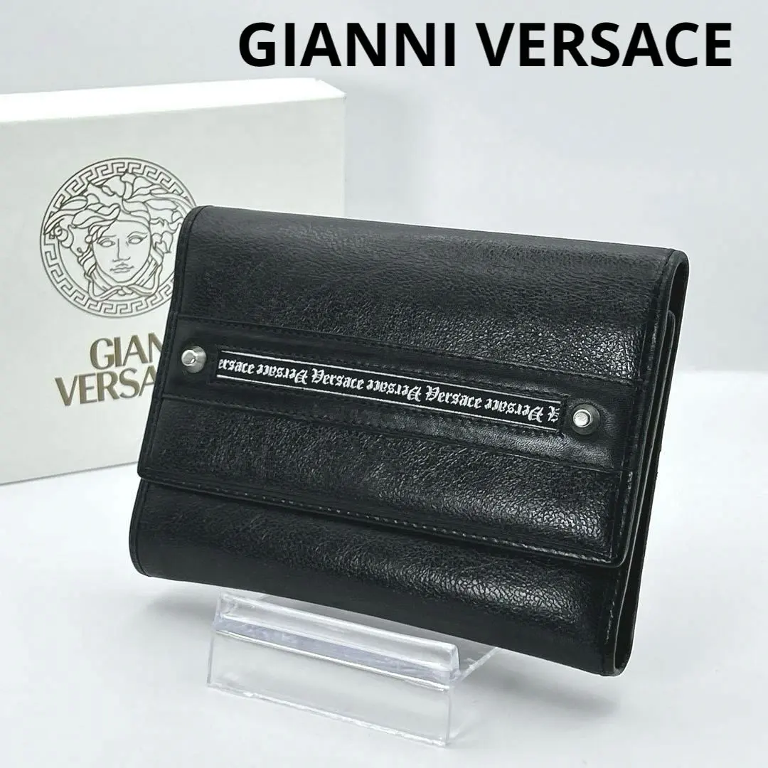 未使用品✨GIANNI VERSACE ジャンニヴェルサーチ　折財布　メデューサ Gianni Versace（財布）のフリマアイテム一覧