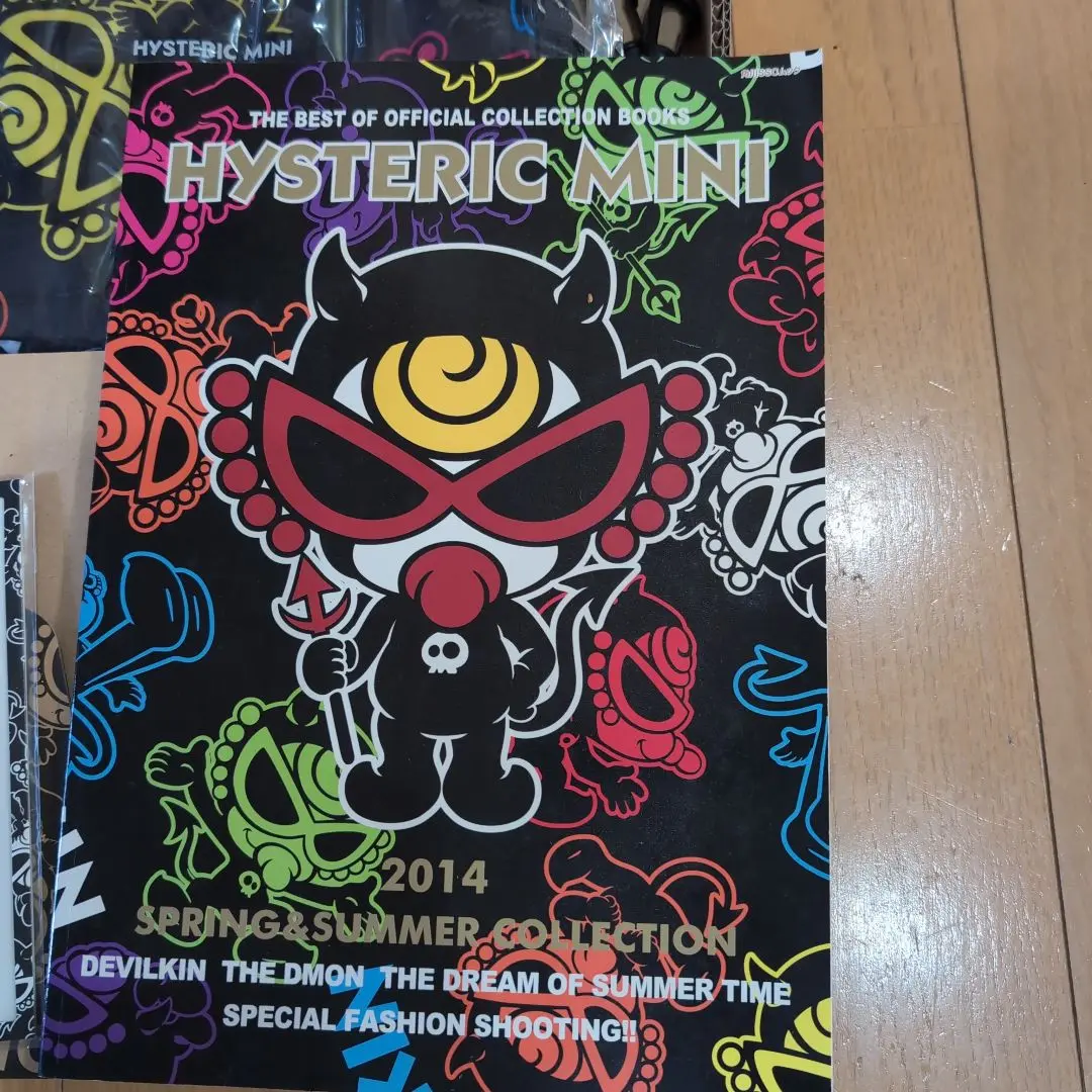HYSTERIC MINI 2014 AUTUMN & WINTER COLL… HYSTERIC MINI（ヒステリックミニ）の「HYSTERIC MINI 『MOOK