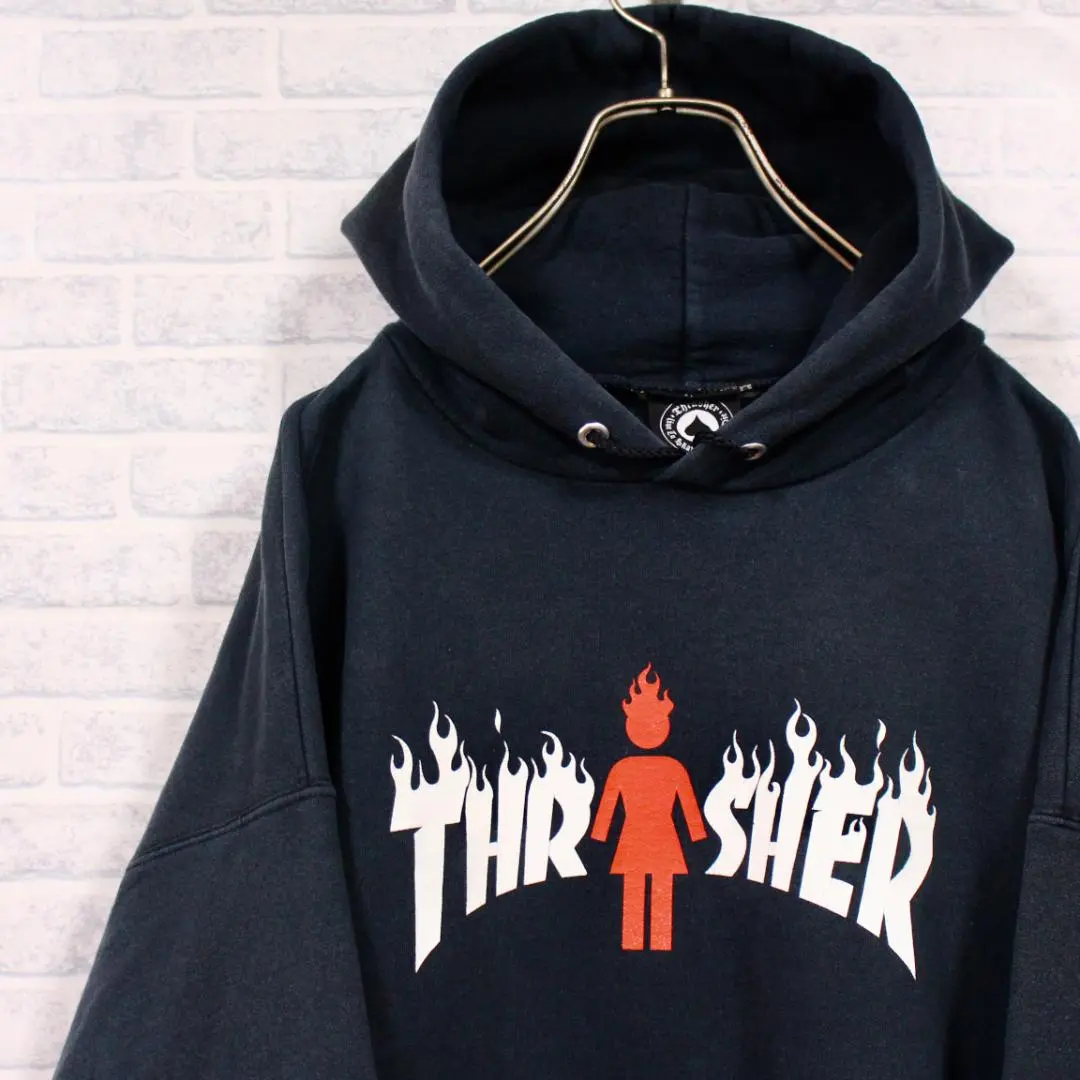 THRASHER×Girlskateboardコラボスウェットパーカー THRASHER - THRASHERアメコミプリントスウェットパーカー