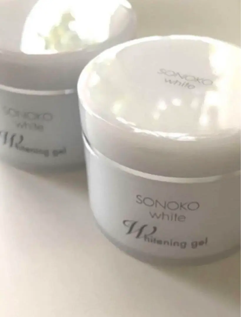 新品未開封　ソノコホワイト　オールインワン　80g × 3個 SONOKO white / オールインワンホワイトニングジェルの公式商品