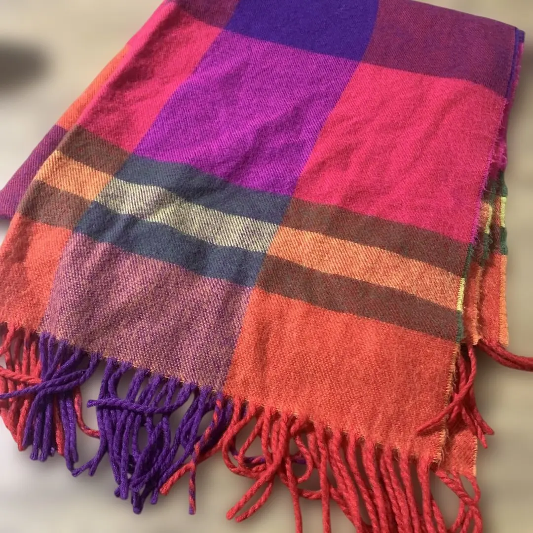 Thumbnail of Block check casual ★ Red ★ Multicolor check pattern muffler.