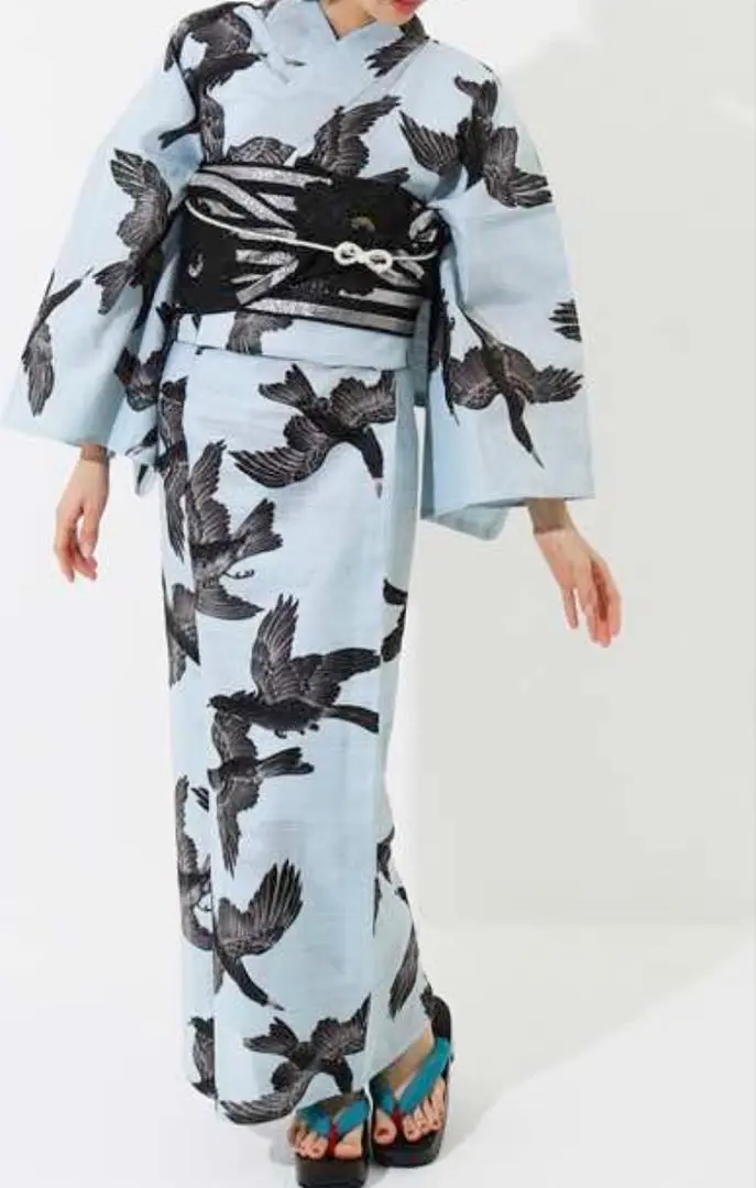 岡重　八咫烏　綿絽の浴衣 浴衣 レディース 単品 お仕立て上がり浴衣 綿絽浴衣「うちわ 薄
