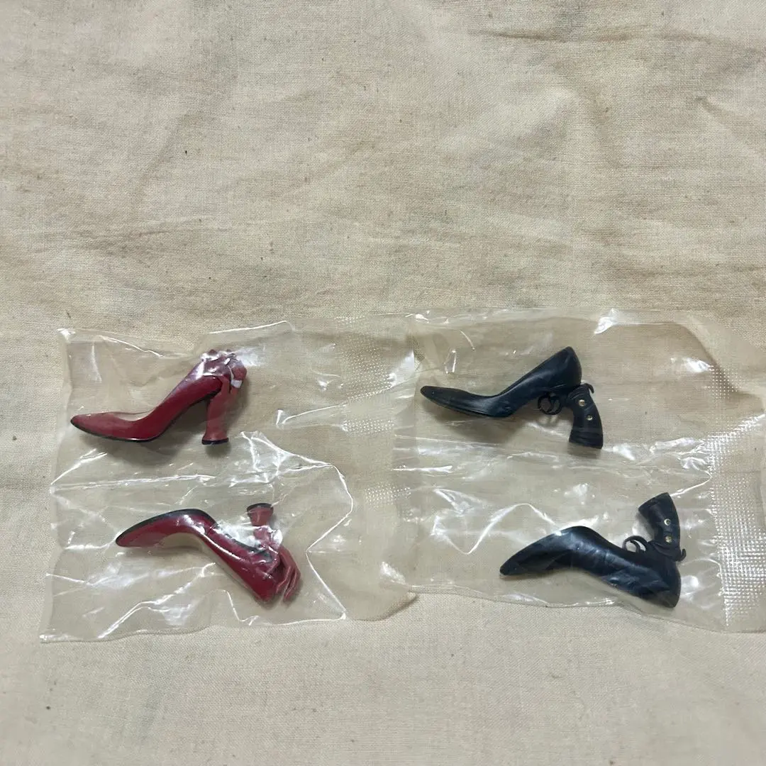 惹き鉄となるヒールパンプス 25.5センチ 新品同様 hazama ハザマ 惹き鉄となるヒールパンプス レディース