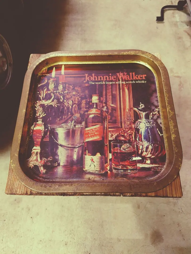 Johnnie Walker & Gordon's アンティーク木箱 Johnnie Walker & Gordon's アンティーク木箱 - メルカリ