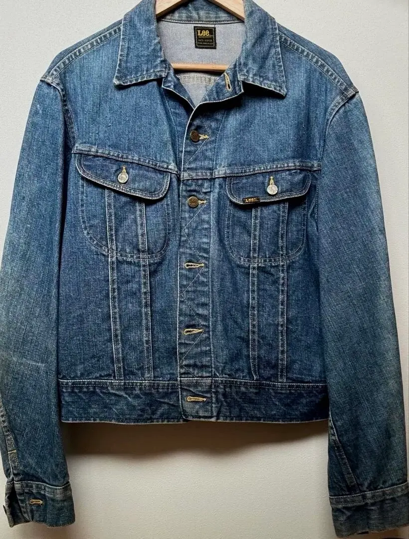 Thumbnail of 70's Good Color Fade Lee 220J Left-hand Twill Vertical Fading Short Length Big Size