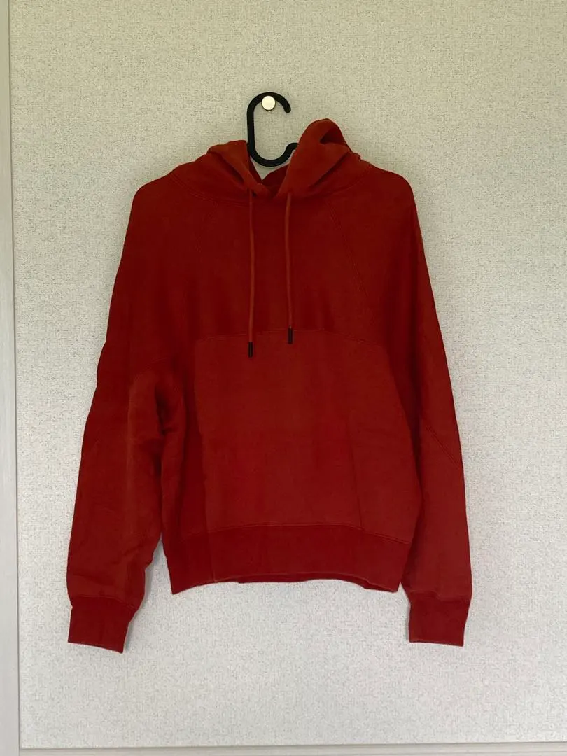Thumbnail of unfil red sweat hoodie