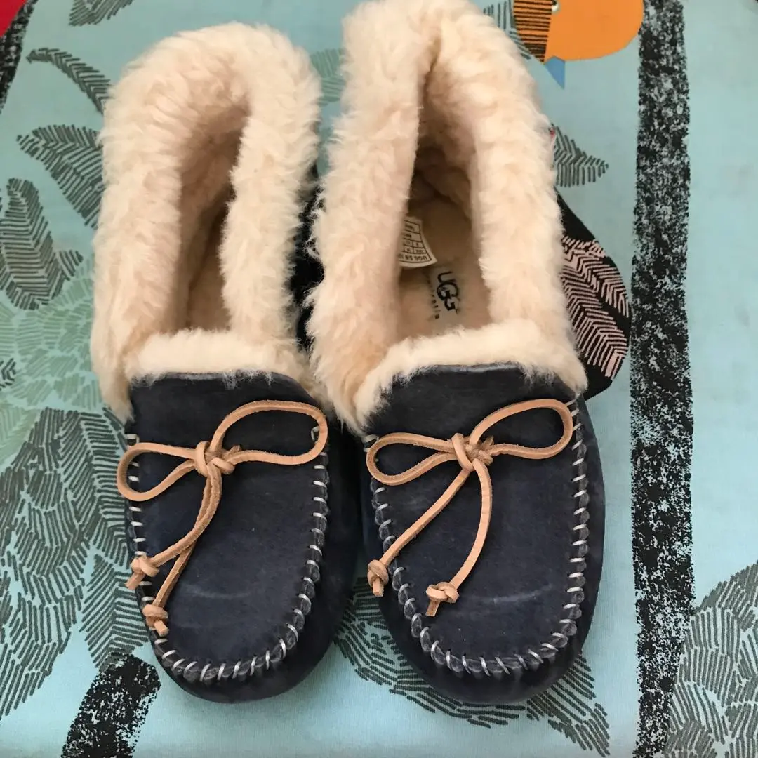 2025年最新】ugg モカシン アレーナの人気アイテム - メルカリ