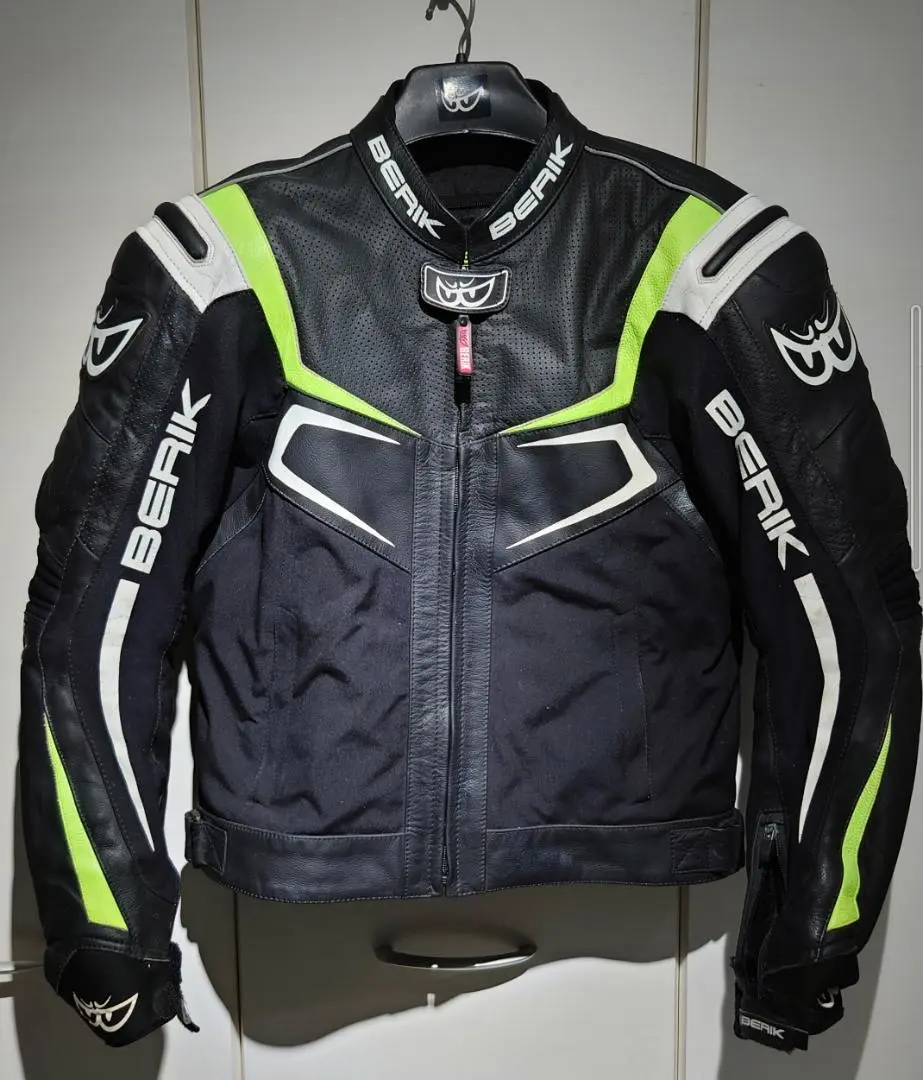 極美品✨BERIK ライダースジャケット　メッシュ　ブラック　ビッグサイズ 54 2025年最新】BERIK 性別：メンズ ジャケットの人気アイテム