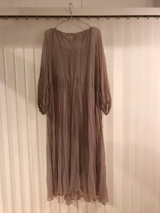 米拉·奧雲 連衣裙 的縮圖