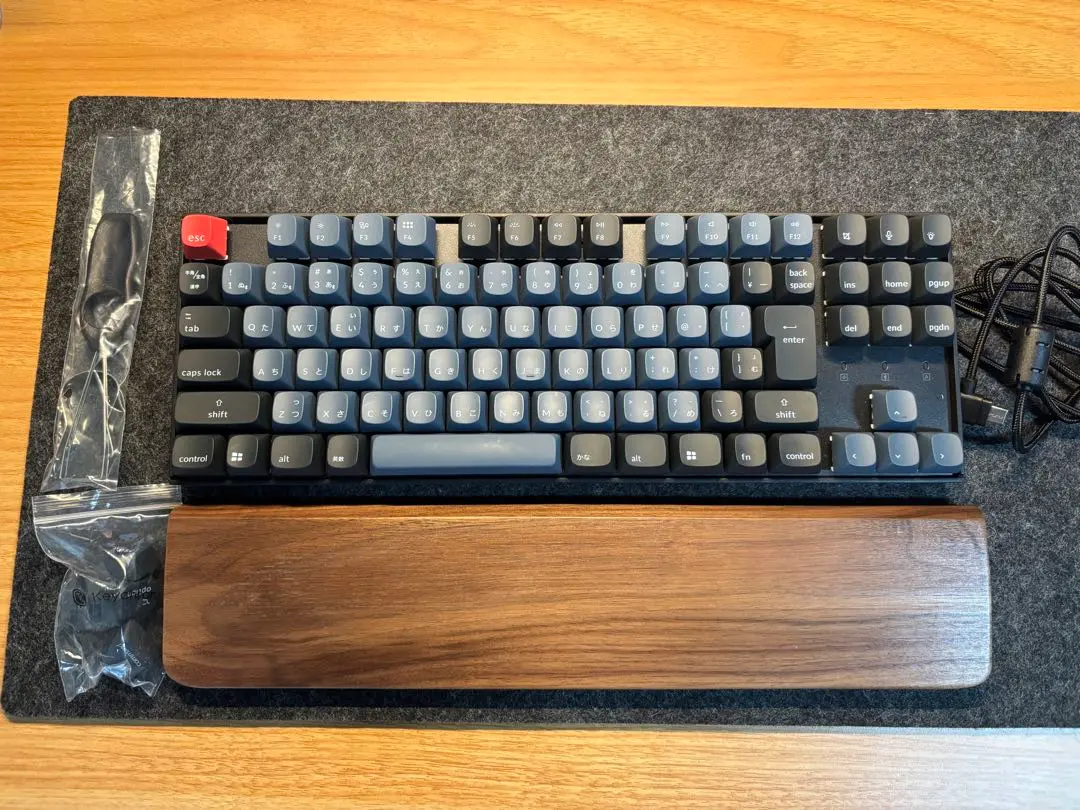 【早い者勝ち】【美品】Keychron K8 日本語配列キーボード　パームレスト Keychron-K8-Pro-QMK-VIA-