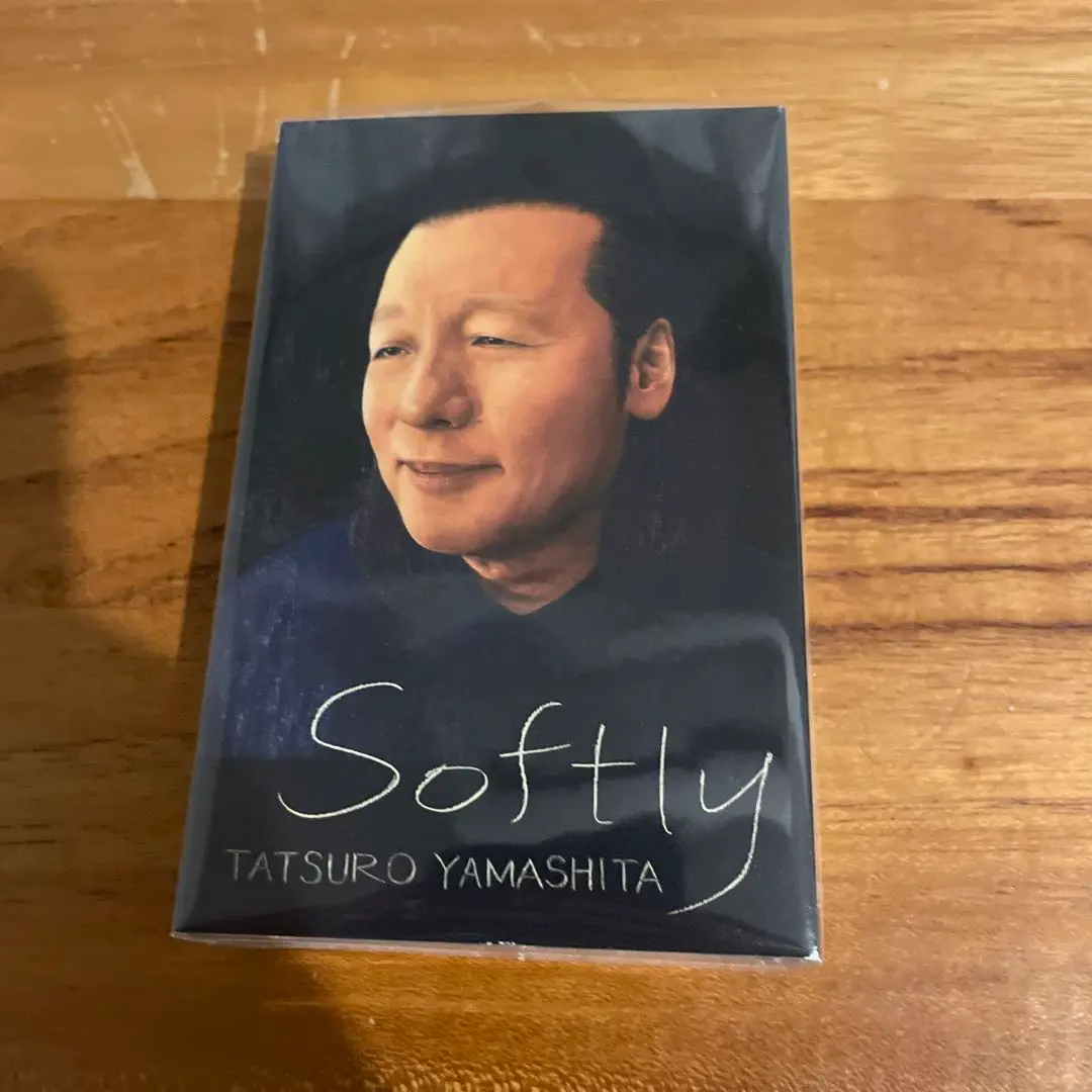 値下げしました！初回分新品未開封　山下達郎softly レコードとカセット 2025年最新】山下達郎 softly カセットの人気アイテム - メルカリ